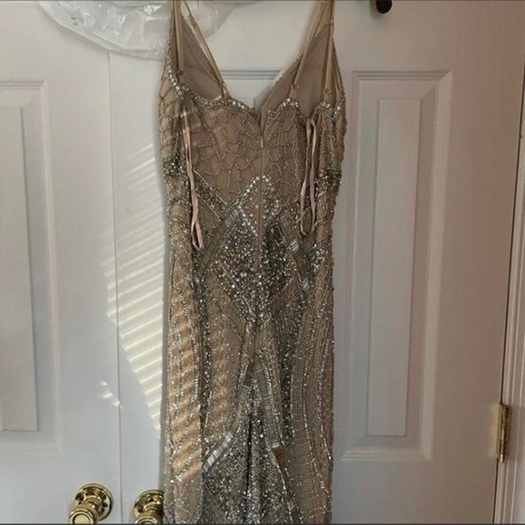 Formal dress originally $695 size zero. Open to offers worn once - Picture 1 of 4